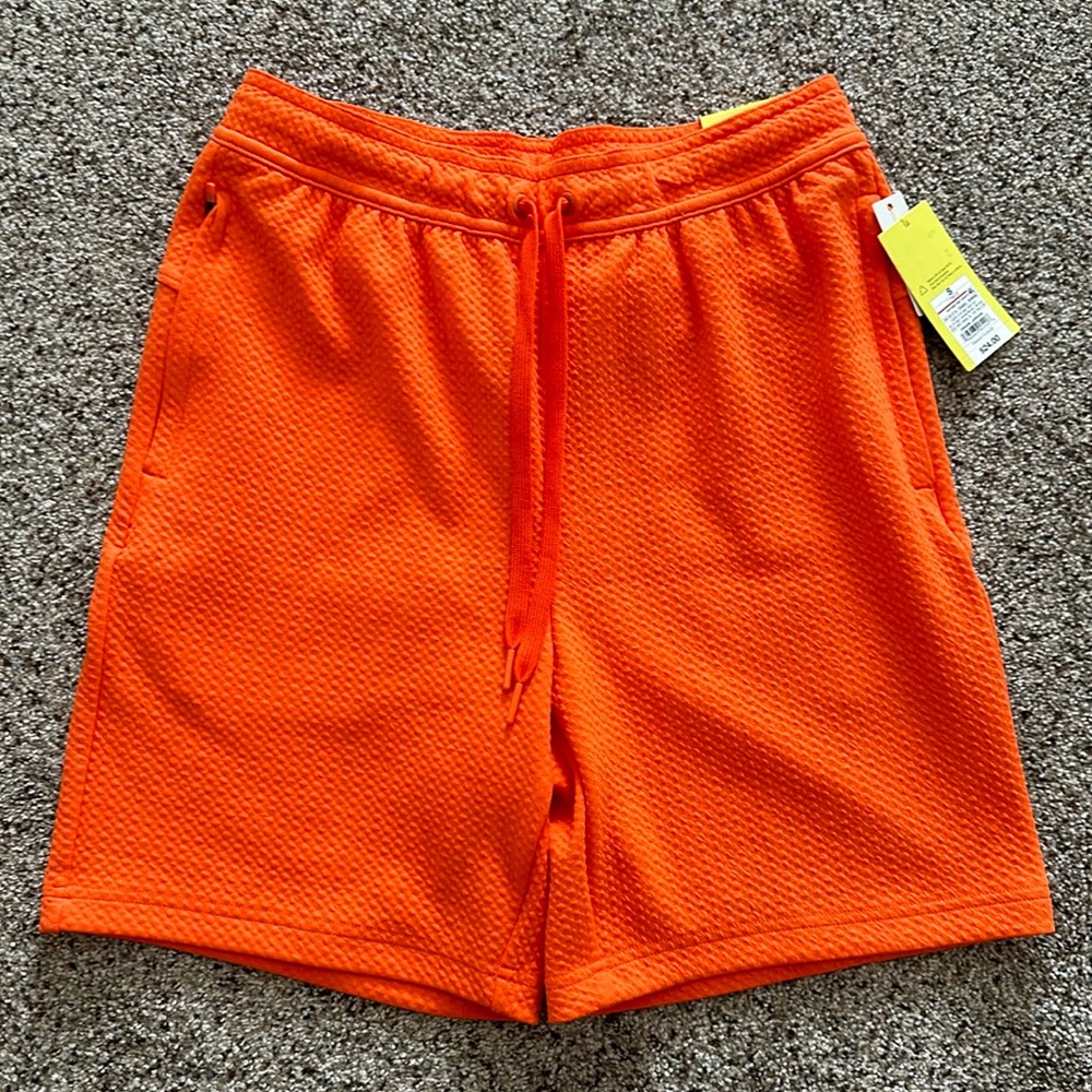 Textured knit shorts